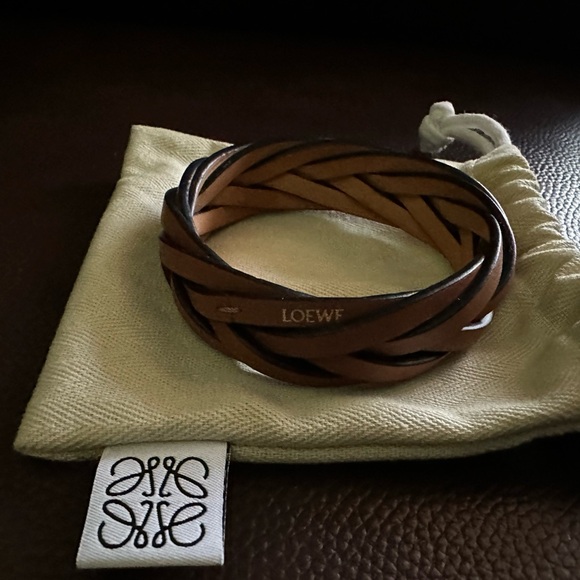 Loewe Braided Bangle in Classic Calfskin - Tan Size M - Picture 3 of 7